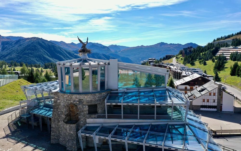 Nest Mountain Hotel